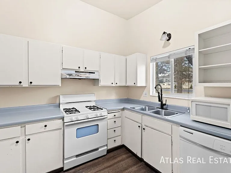7239 S 580 E — Photo 8