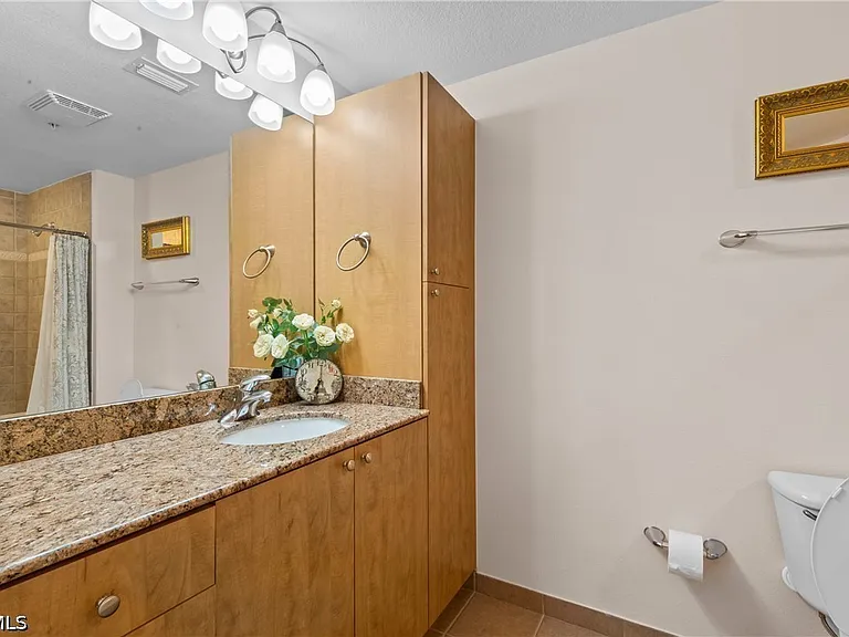 2825 Palm Beach Blvd #213 — Photo 21