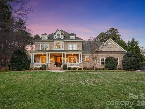 127 Yacht Rd, Mooresville, NC 28117