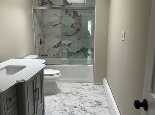 (Undisclosed Address), West Islip, NY 11795