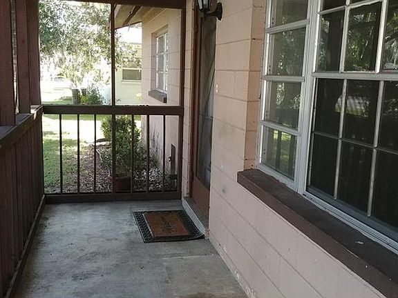 3rd image of 2205 Mahoney Ave