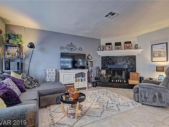 5th image of 5801 Medallion Dr Unit 102