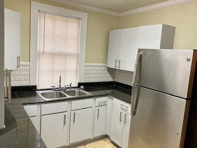 3066 Oxford Ave — Photo 13