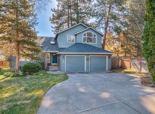 922 SE Sunwood Ct, Bend, OR