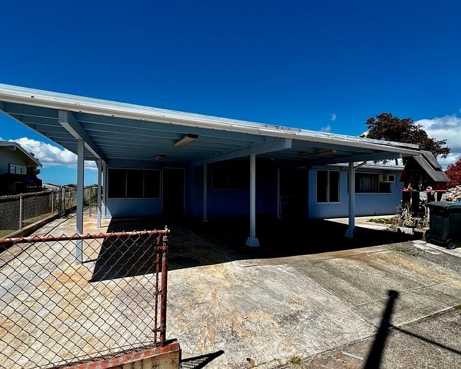 2205 Apoepoe St, Pearl City, HI 96782 Zillow