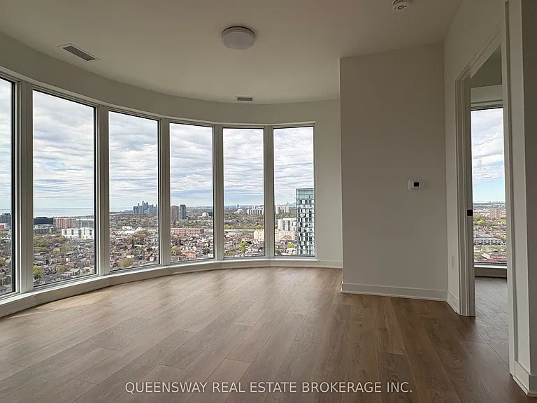 1185 Dupont St #2210 — Photo 7
