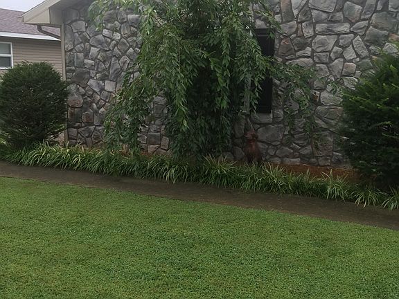 4th image of 203 Centennial Dr