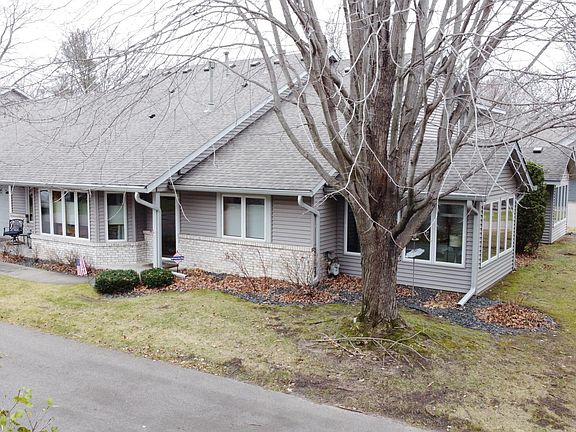 3rd image of 2563 Sumac Cir