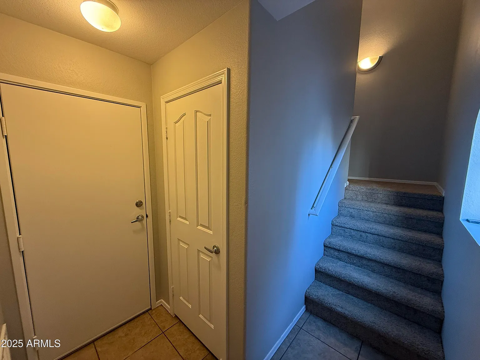 2 bed, 2.5 bath, 1105 sqft, $1,950 — Photo 3