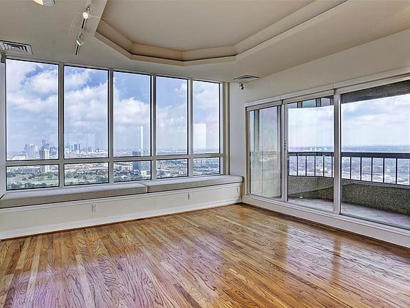 3rd image of 2001 Holcombe Blvd Unit 3902