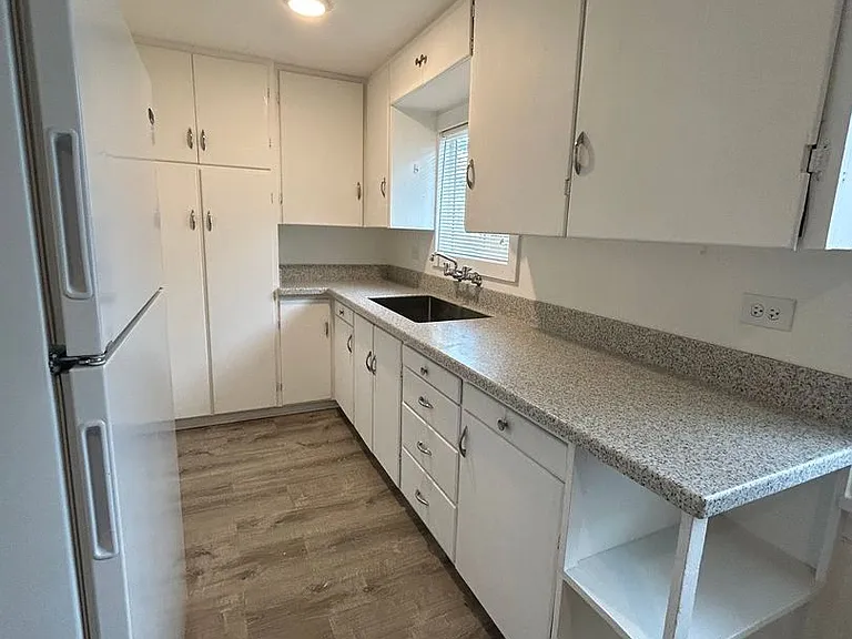 306 S 5th Ave — Photo 6