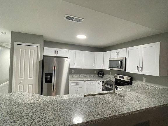 4th image of 4524/4526 26th St SW