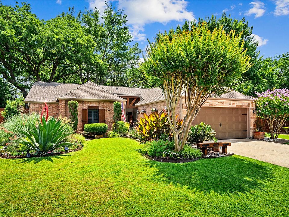1st image of 407 Dillard Ln