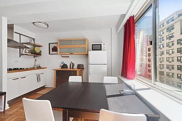 1st image of 225 E 46th St APT 8E