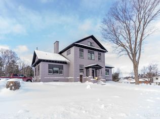 885 N Westwood Dr, Ishpeming, MI 49849