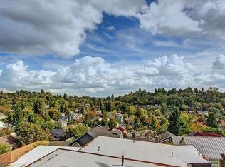 214 26th Ave E, Seattle, WA 98112