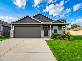 1613 Sparrow Hawk Rd, Forney, TX 75126