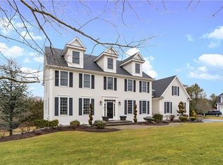 9 Atlantic Xing, Barrington, RI 02806