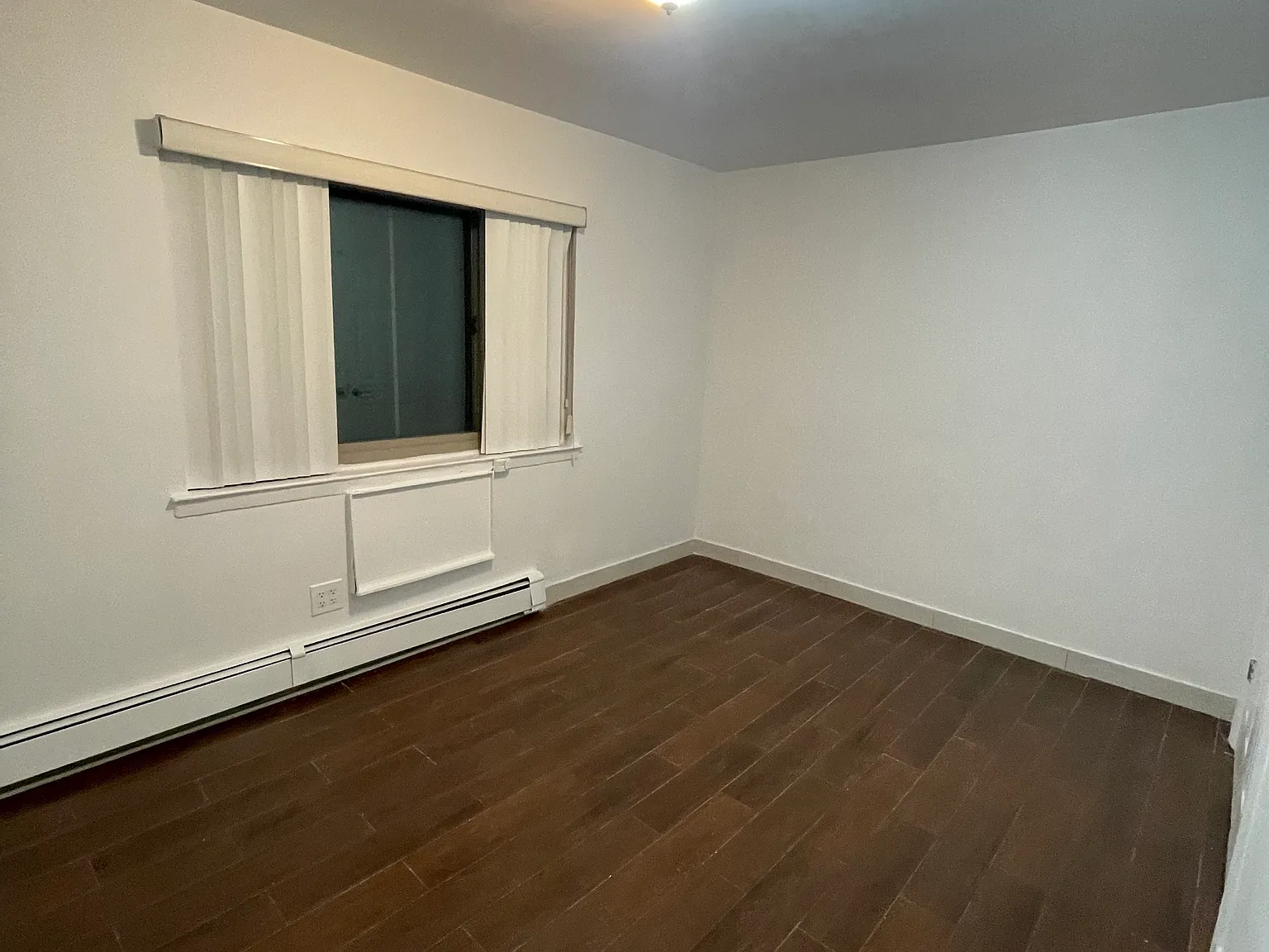 4 bed, 1200 sqft, $3,550 — Photo 4