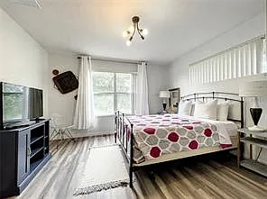 512 Pineloch Dr — Photo 32