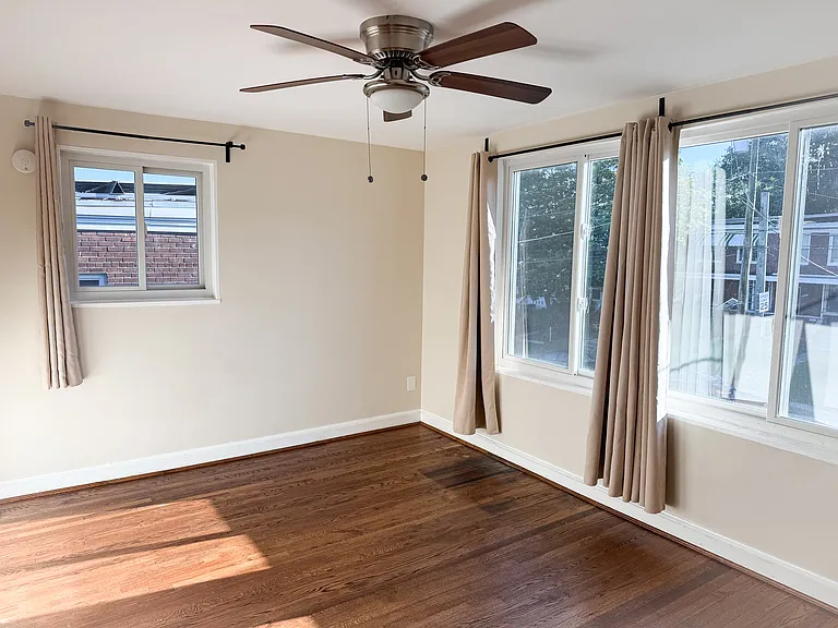 5027 Sargent Rd NE — Photo 10