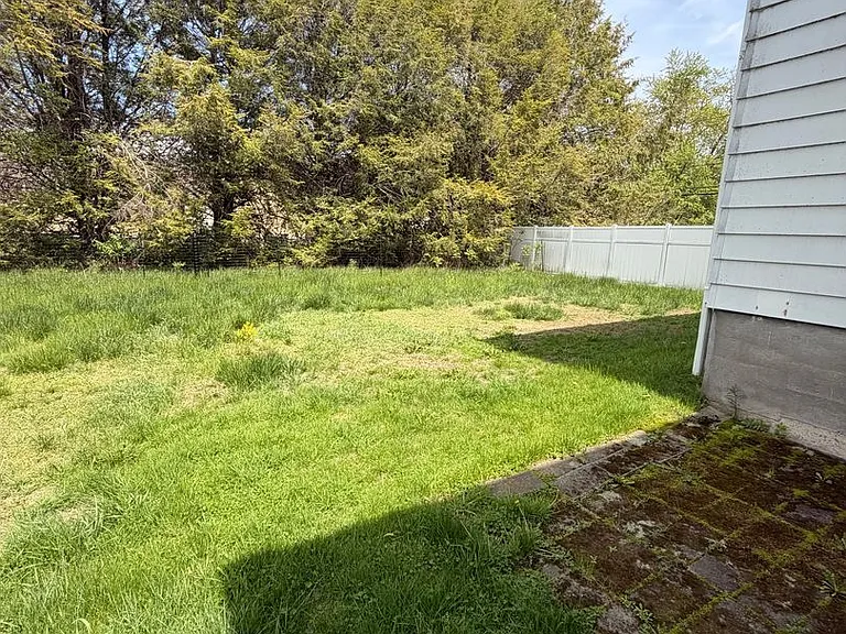 133 State Rd — Photo 10