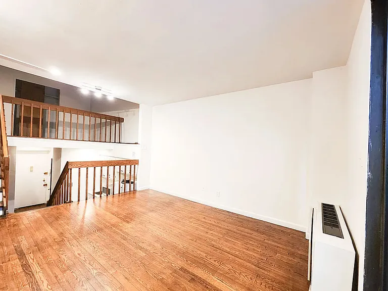 155 E 88th St #2H — Photo 4