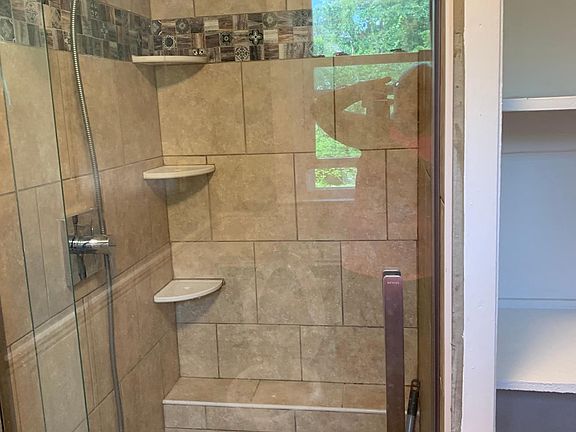 4th image of 56 Whitehall St #56