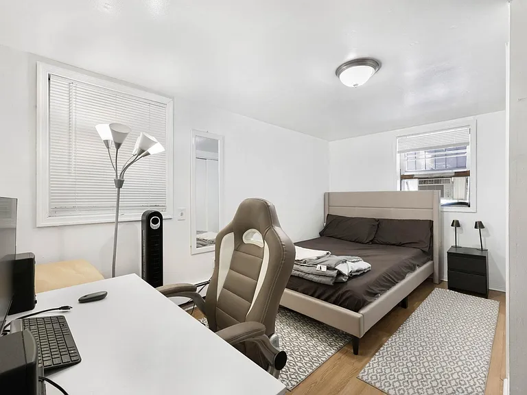 425 Manila Ave #1 — Photo 5