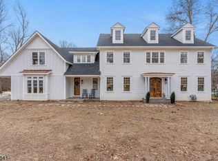 32 Coppergate Dr, Basking Ridge, NJ 07920