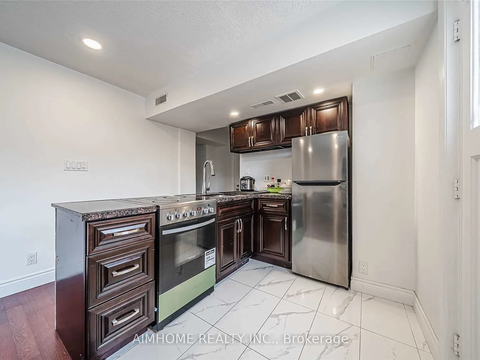 2 bed, $1,850 — Photo 2