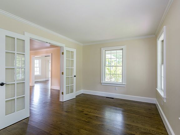 154 Painter Hill Road