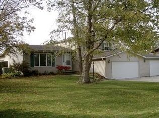 2409 Berniece Dr, Champaign, IL
