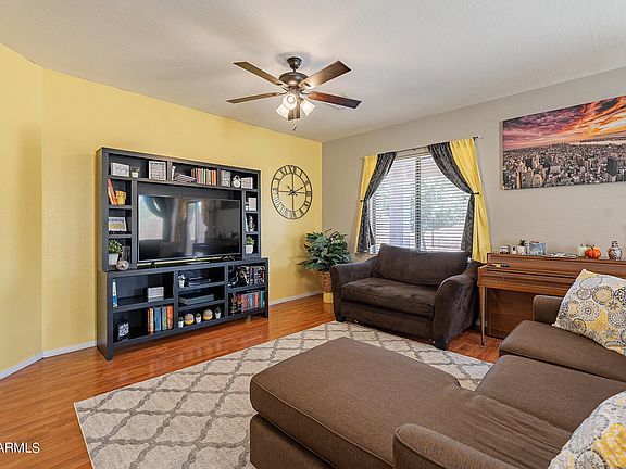 4th image of 506 E HAROLD Drive