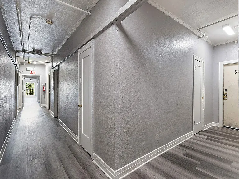 Arthur Emery Apartments — Photo 31