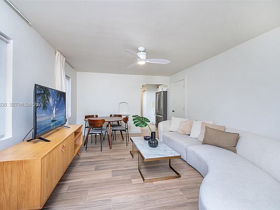 3rd image of 217 Madeira Ave APT 3