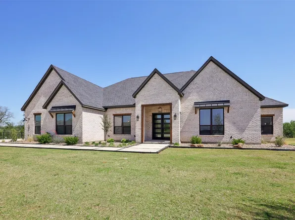 101 Wild Plum Dr, Krugerville, TX 76227