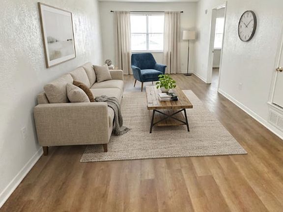 3rd image of 102 E Avenue A #9
