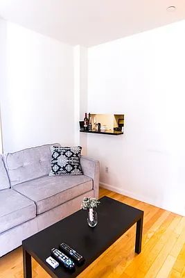 Rented by New York Residence | media 7