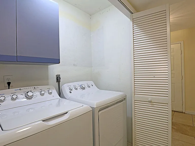 1398 Evalena Ln — Photo 16