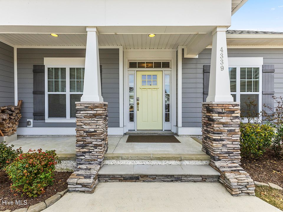 1st image of 4339 Devonswood Drive