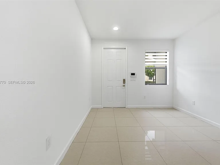 8820 NW 103rd Ave — Photo 7