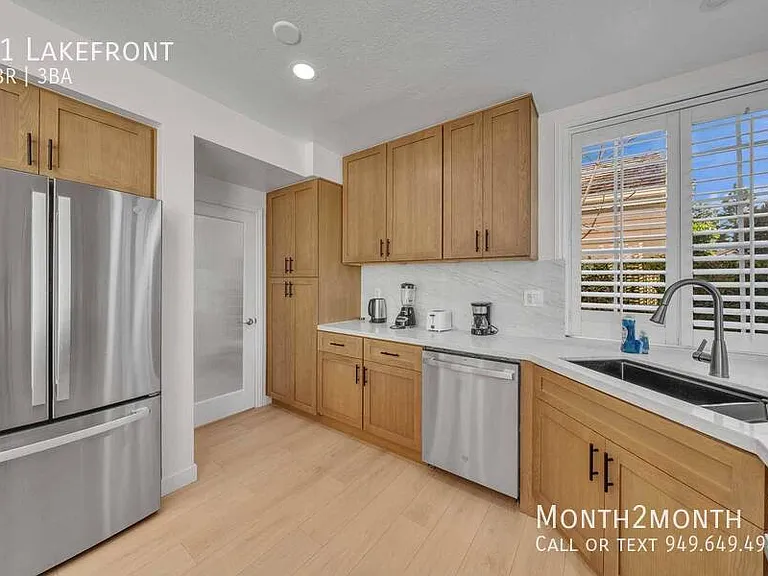 21 Lakefront — Photo 14