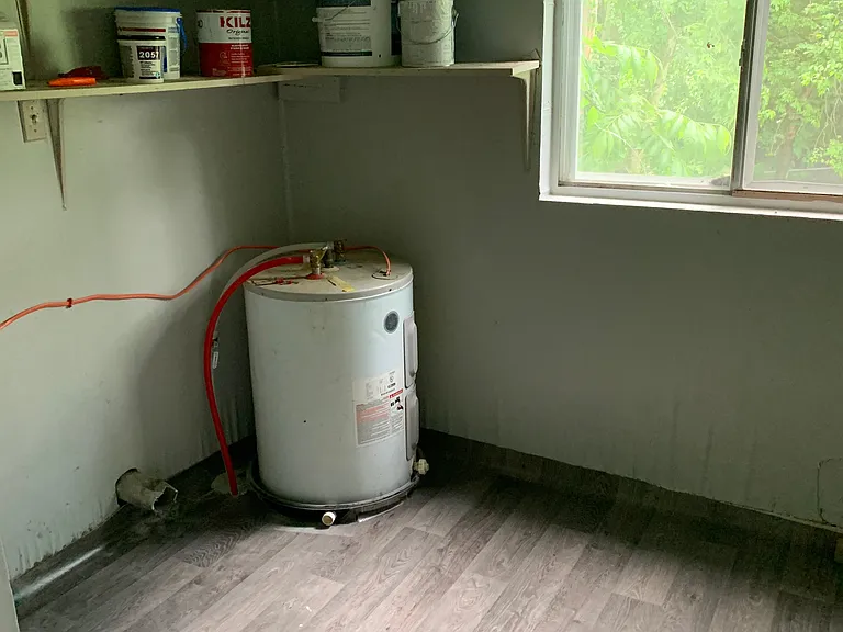 2702 Woodside St — Photo 16