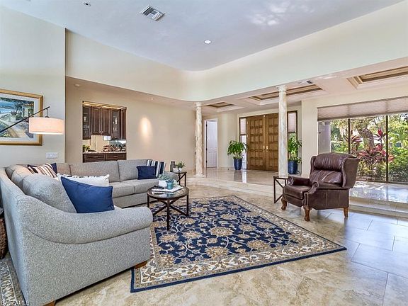 5th image of 13562 Pine Villa Ln