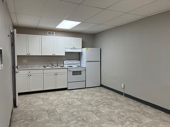2nd image of 190 Wilson St E #105