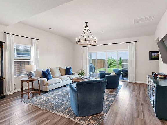 3rd image of 10616 Brookshire Rd