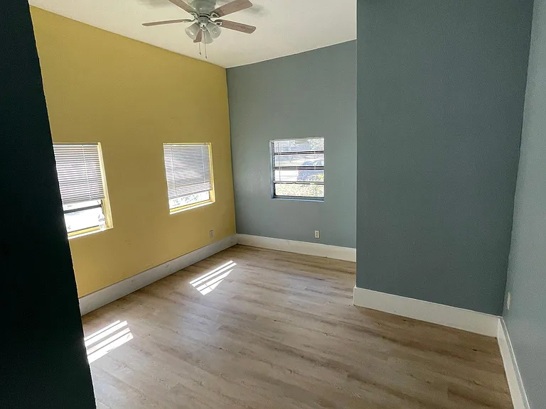 414 E Robles St #A — Photo 4
