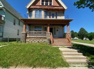 2319 N 40th St, Milwaukee, WI 53210