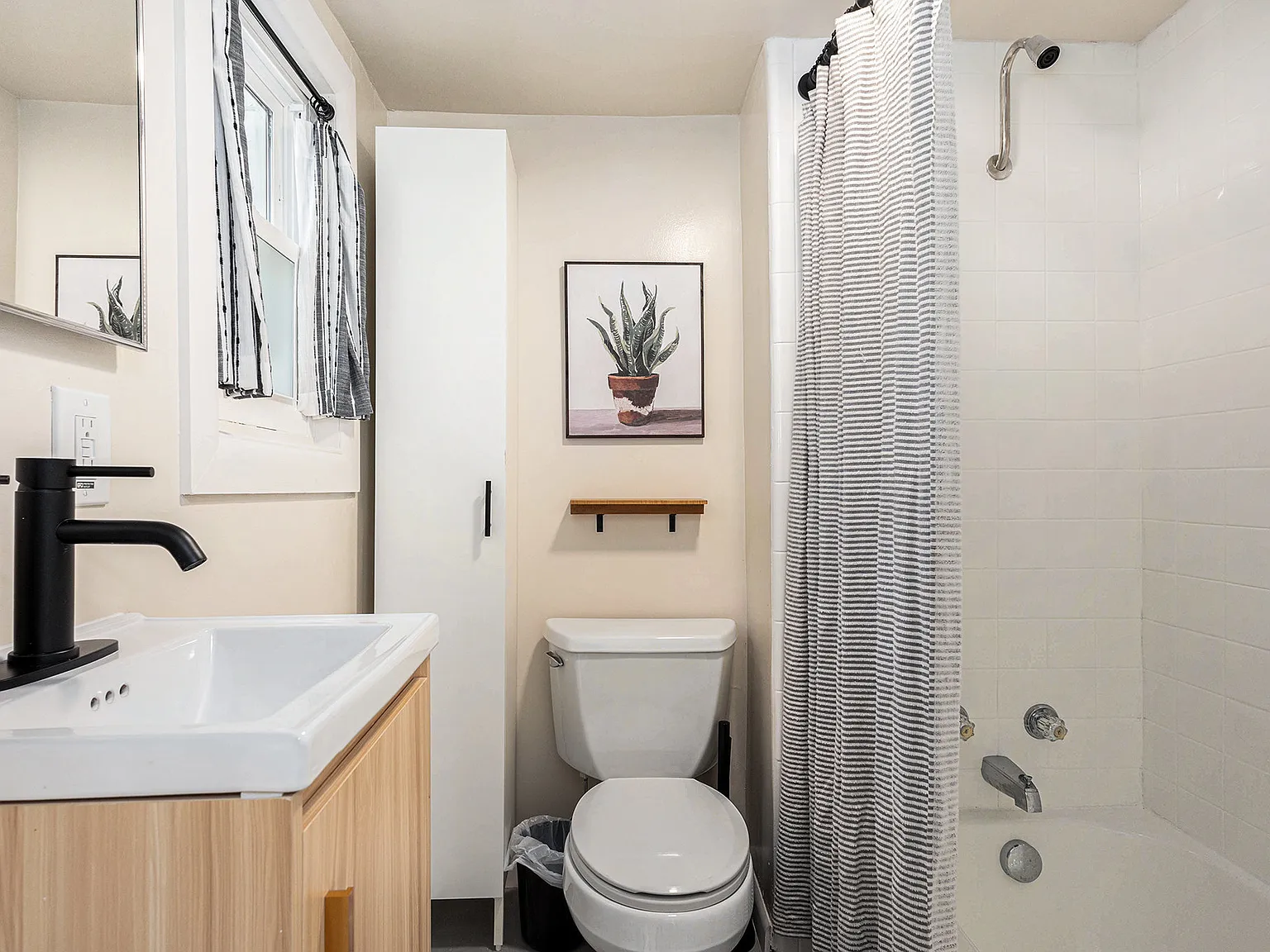 1 bed, 400 sqft, $2,497 — Photo 3